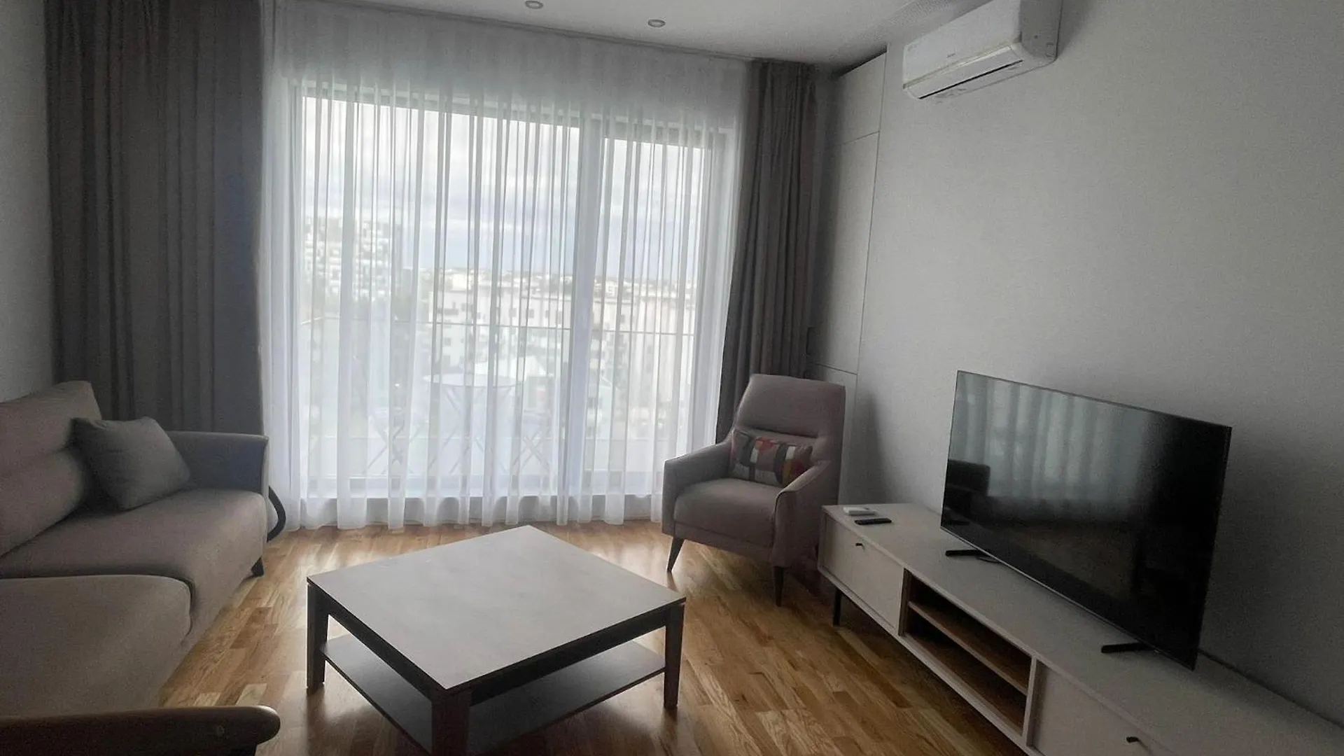 Escape Residence 29 Bucureşti 0*,  România